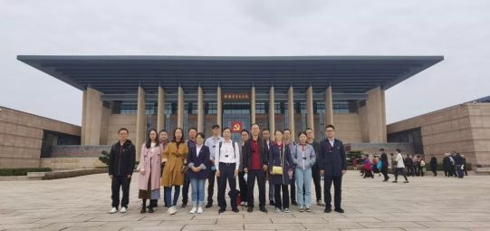 公司第三黨支部開展“南湖紅船憶初心，牢記使命勇?lián)?dāng)”主題黨日活動